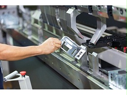 茂名五金沖壓件，剪板機(jī)使用方法詳解-[誠(chéng)瑞豐]