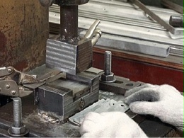 佛山?jīng)_壓件包含汽車覆蓋件嗎？