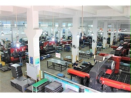 深圳鈑金沖壓加工現(xiàn)場(chǎng)是怎樣的？