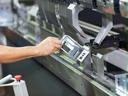 深圳五金沖壓廠，校正工藝特點(diǎn)詳解