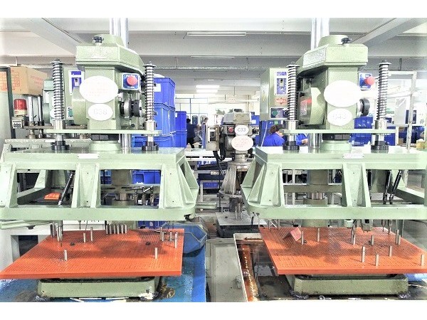 深圳哪里有五金沖壓件鈑金加工廠？