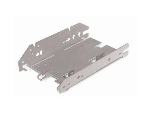 如何降低誤差，提高鈑金加工的精密度？