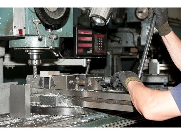 中山?jīng)_壓件廠，沖床制動(dòng)與離合器