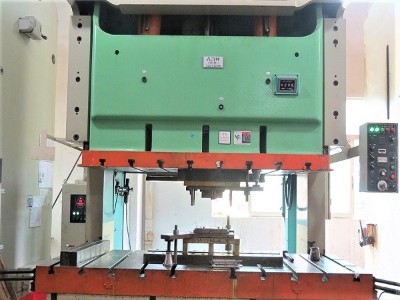 五金沖壓加工與鍛壓哪個(gè)好？