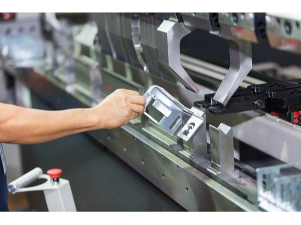 廣州沖壓件廠，修復(fù)沖壓模具需要哪些知識(shí)？