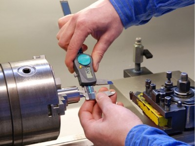 誠(chéng)瑞豐與日立合作金融ATM機(jī)、智能柜員機(jī)項(xiàng)目